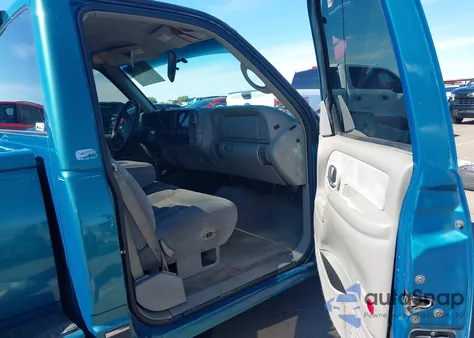 1997 Chevrolet C1500 Sportside z USA, uszkodzony, nr VIN 1GCEC14M4VZ191022